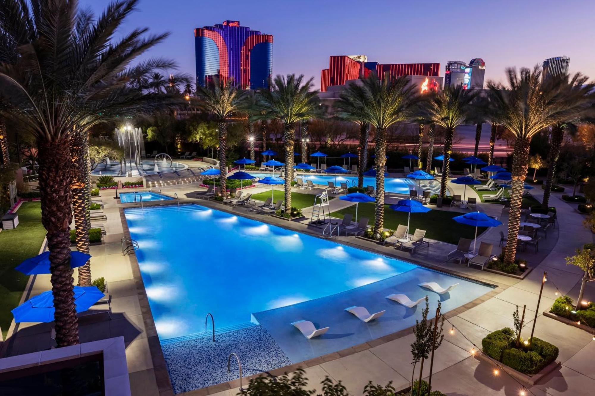Wyndham Desert Blue 2br With Access Holiday home Las Vegas